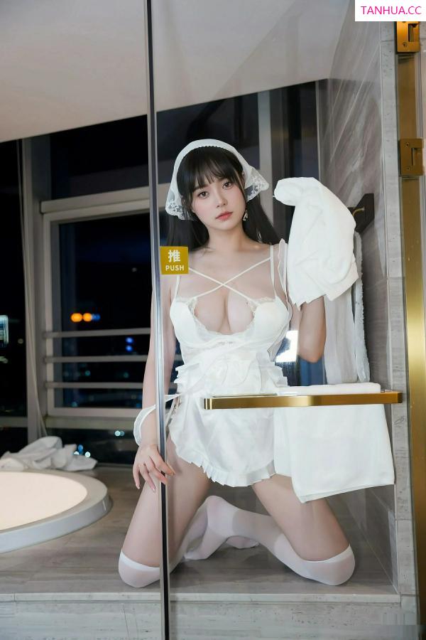   [XiuRen]高清写真图 2025.08.08 No.10631 软情 女仆装扮第14张图片
